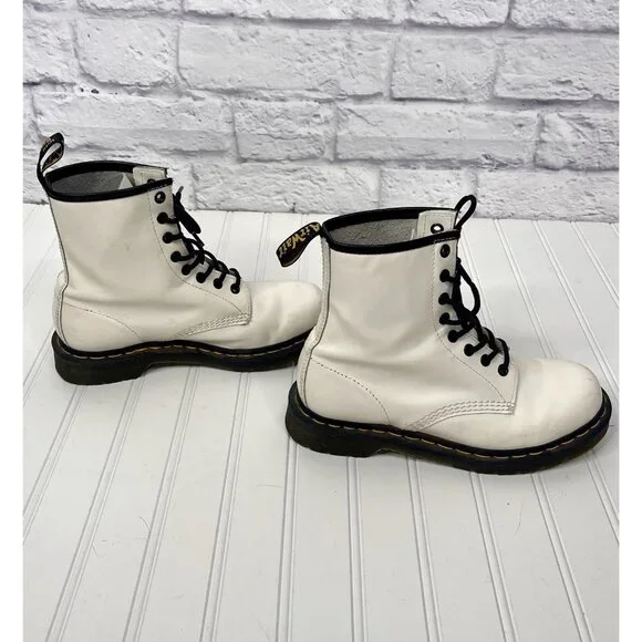 DR. MARTENS Women's White Leather Lace Up Combat Boot US 6 - Picture 3 of 6